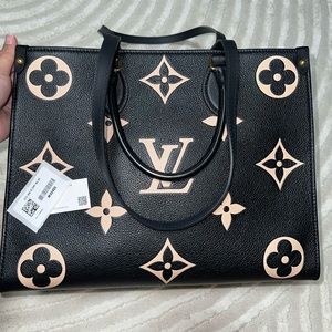 Louis Vuitton OnTheGo MM Black/Beige
